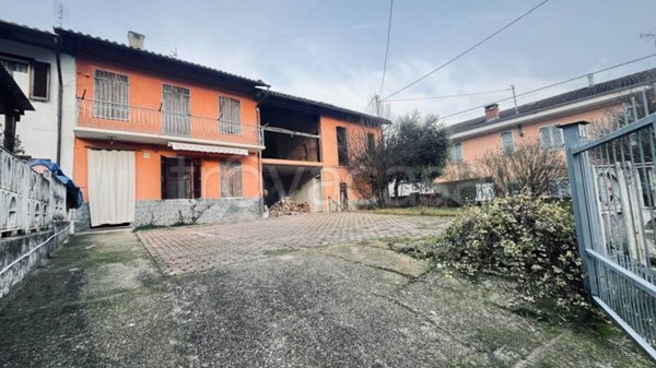 casa indipendente in vendita a Ferrere
