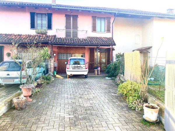 casa indipendente in vendita a Ferrere