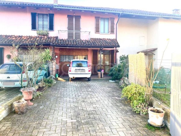 casa indipendente in vendita a Ferrere