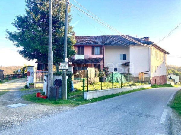 casa indipendente in vendita a Ferrere
