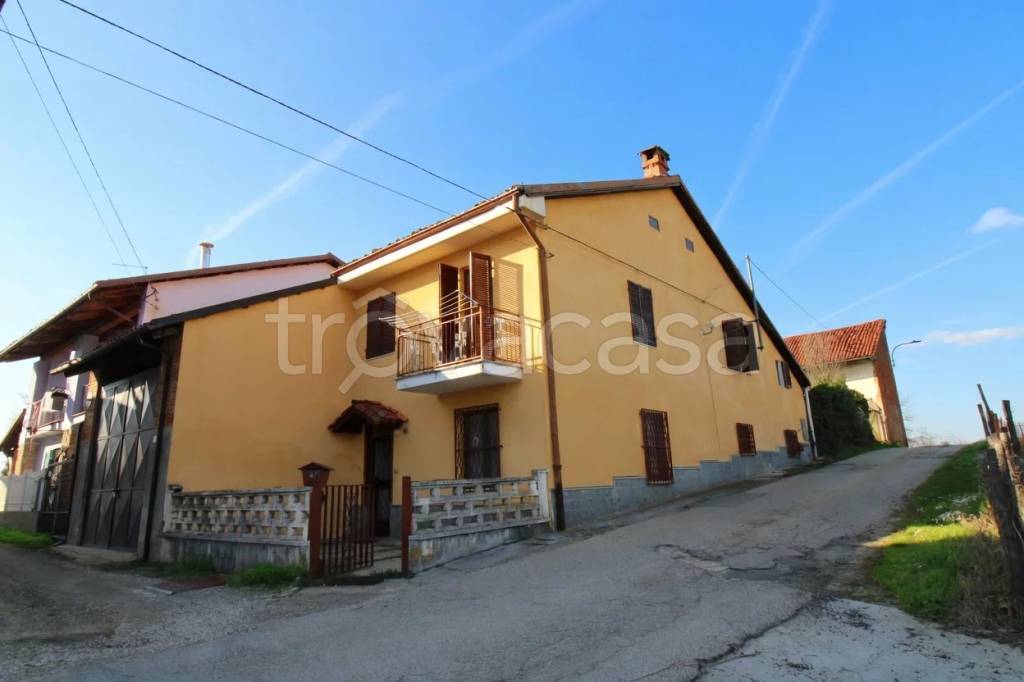 casa indipendente in vendita a Ferrere