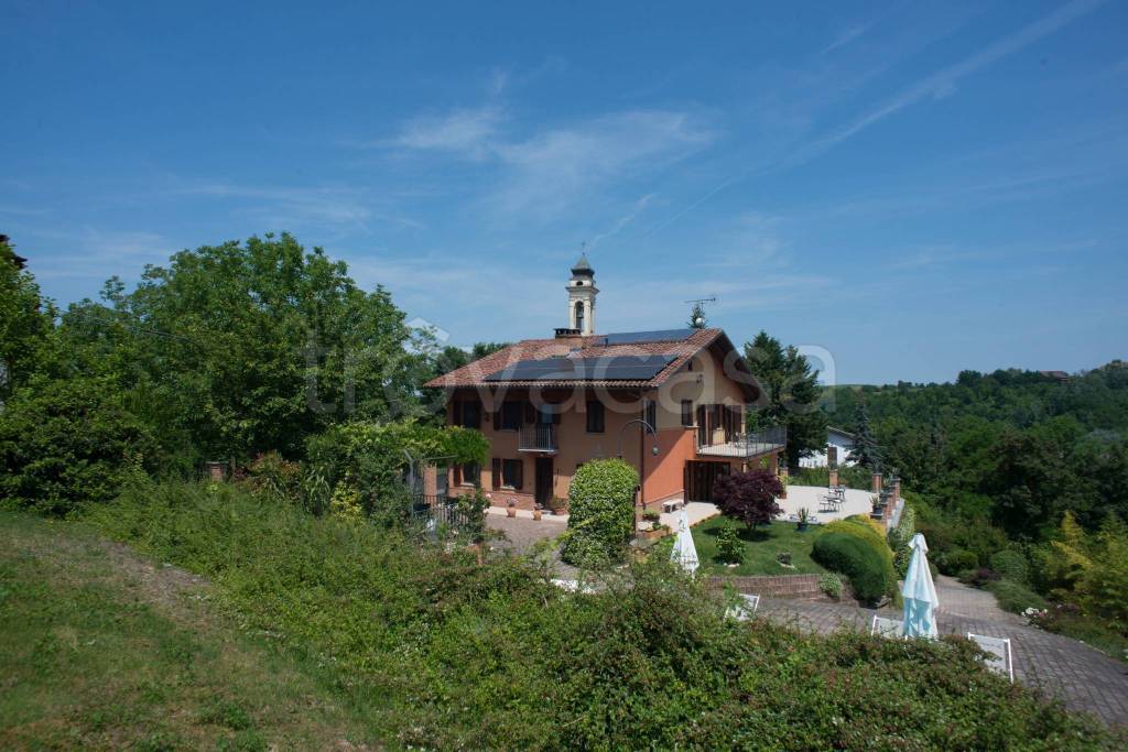 casa indipendente in vendita a Ferrere