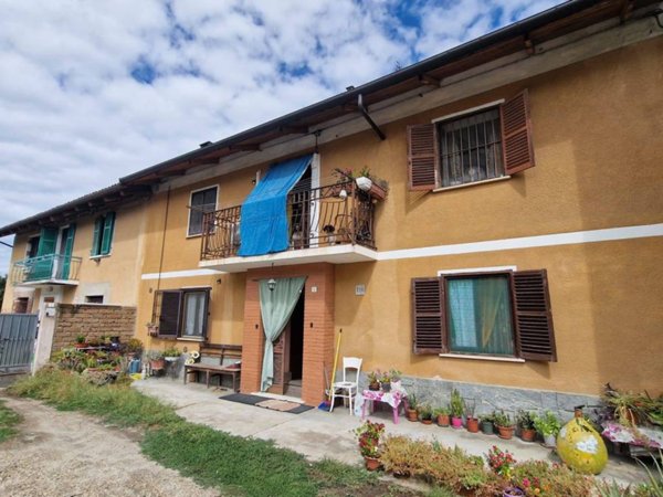 casa indipendente in vendita a Ferrere