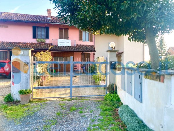 casa indipendente in vendita a Ferrere