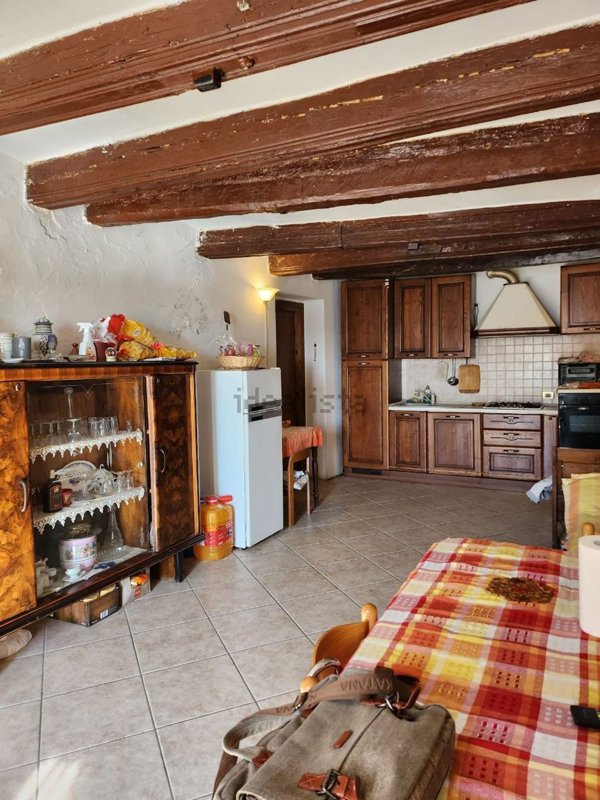casa indipendente in vendita a Fontanile