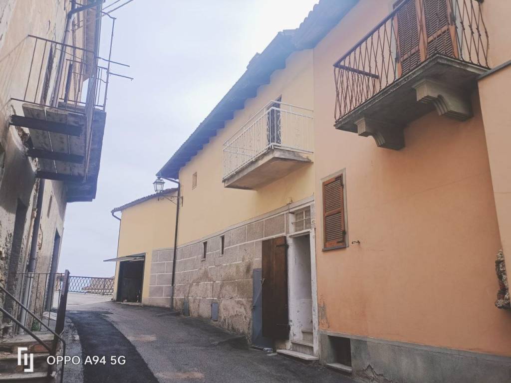casa indipendente in vendita a Fontanile