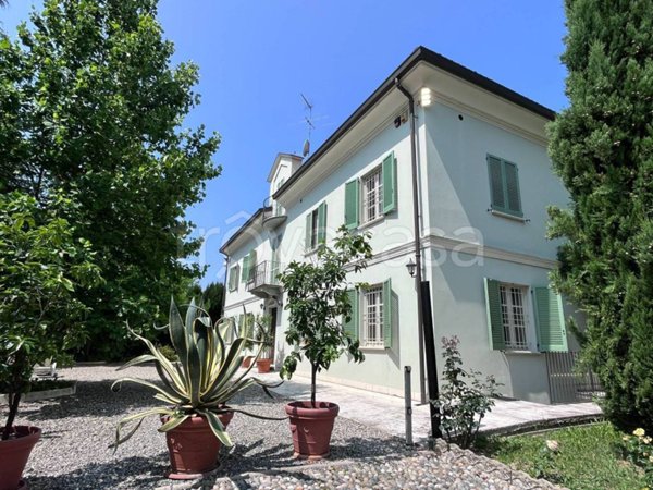casa indipendente in vendita a Fontanile