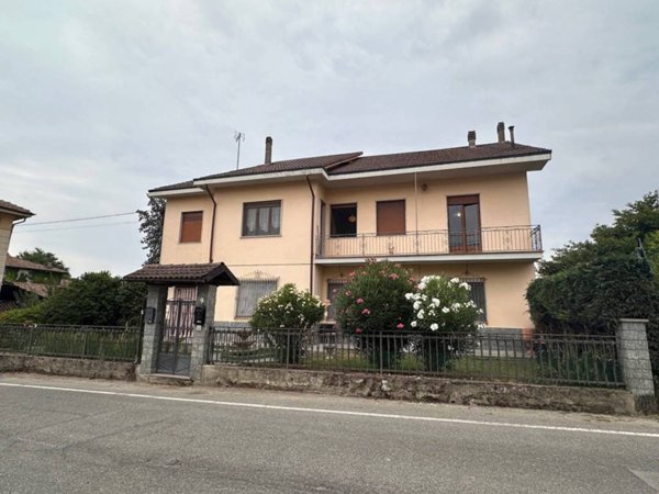 casa indipendente in vendita a Fontanile