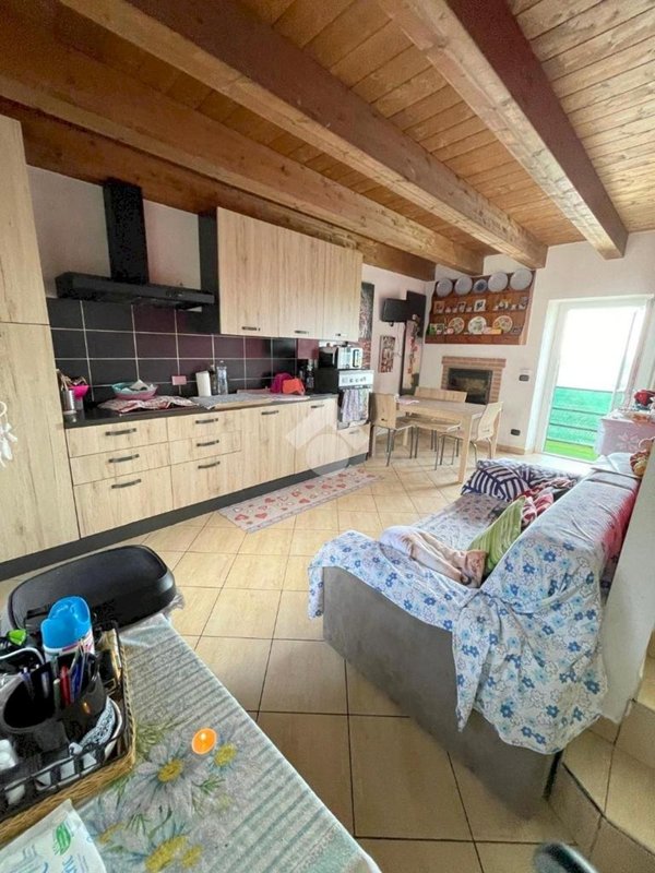 casa semindipendente in vendita a Fontanile