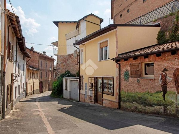casa semindipendente in vendita a Fontanile