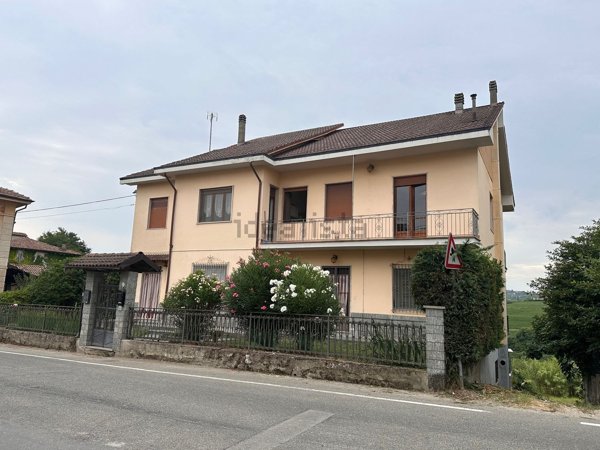 casa indipendente in vendita a Fontanile