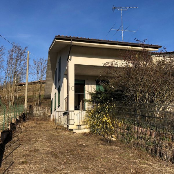 casa indipendente in vendita a Frinco