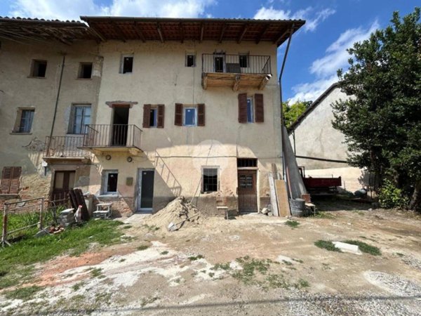 casa semindipendente in vendita a Frinco
