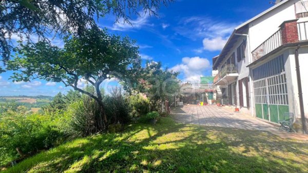 casa indipendente in vendita a Frinco