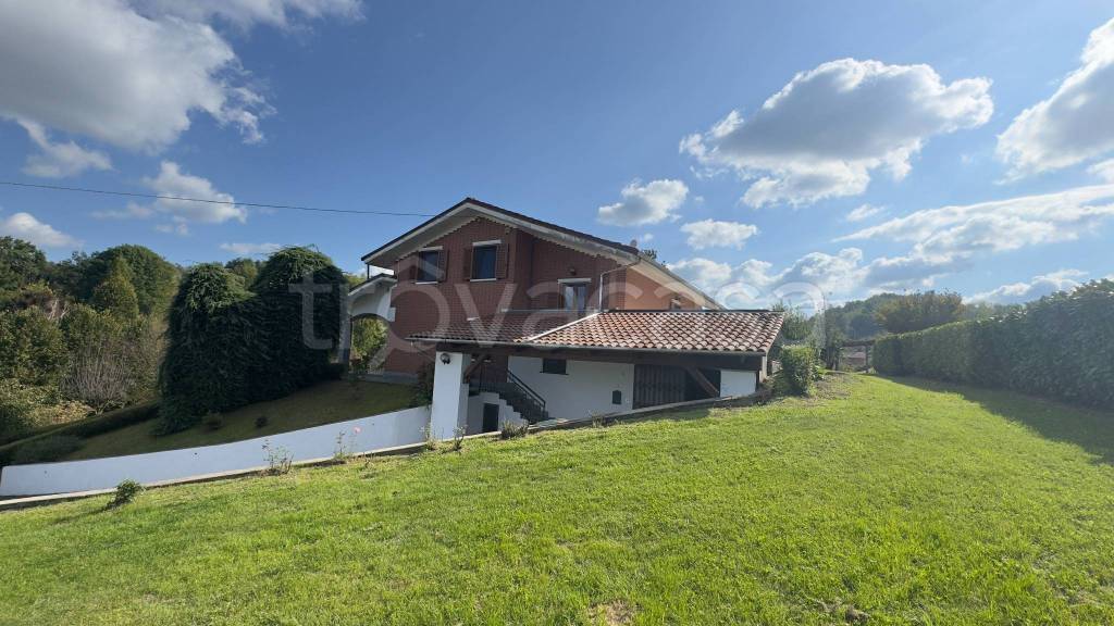 casa indipendente in vendita a Frinco