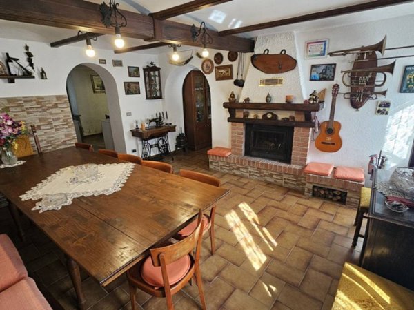 casa semindipendente in vendita a Frinco in zona Bricco Rampone