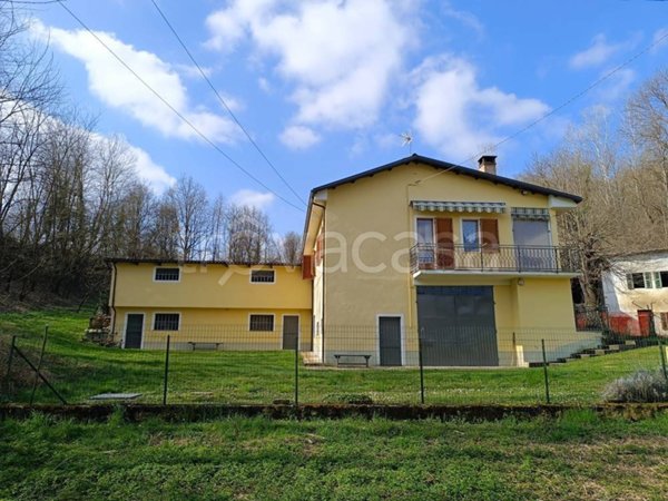 casa indipendente in vendita a Frinco