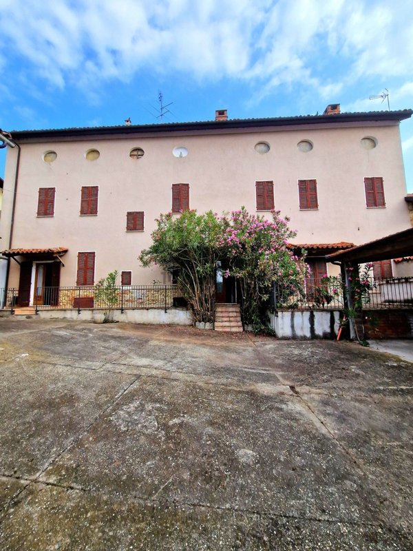casa indipendente in vendita a Grazzano Badoglio