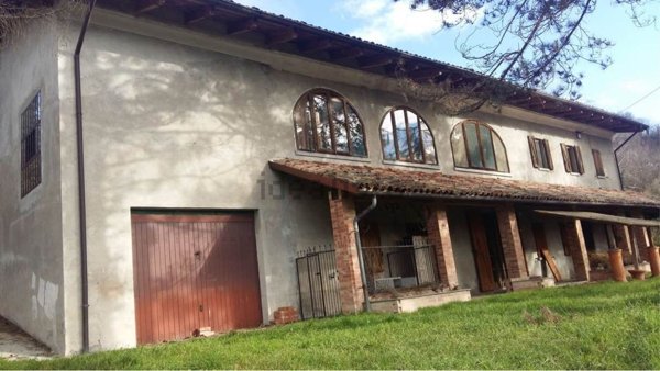 casale in vendita a Grazzano Badoglio
