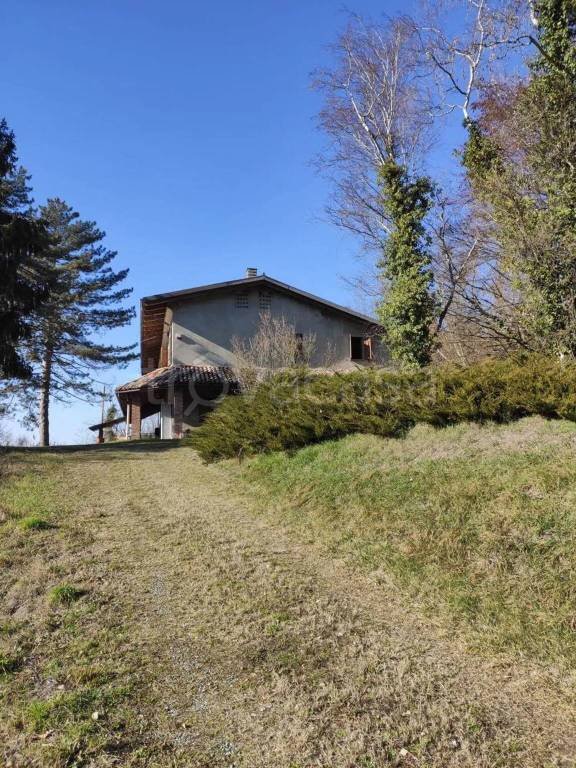 casa indipendente in vendita a Grazzano Badoglio