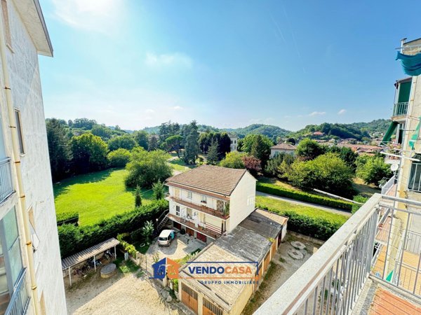 appartamento in vendita ad Incisa Scapaccino