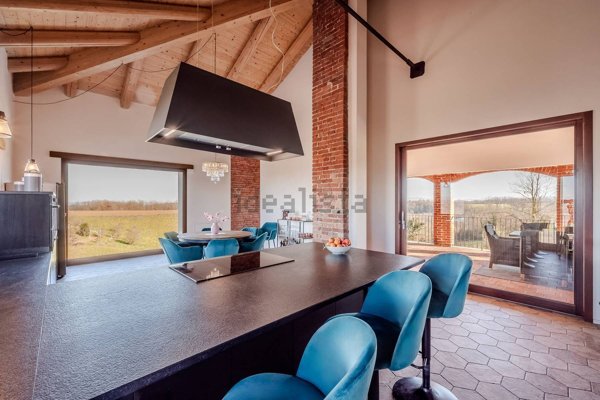 casa indipendente in vendita ad Incisa Scapaccino