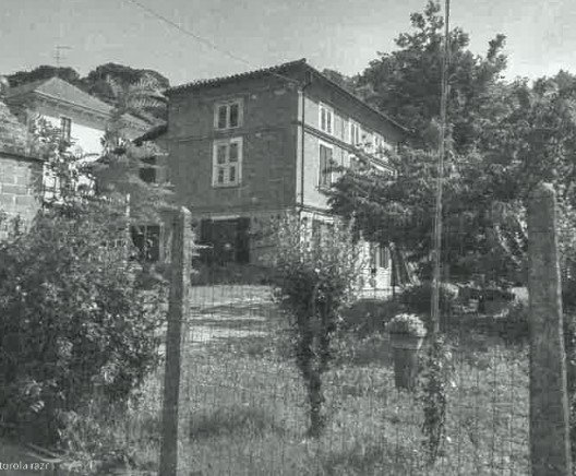 casa indipendente in vendita ad Incisa Scapaccino