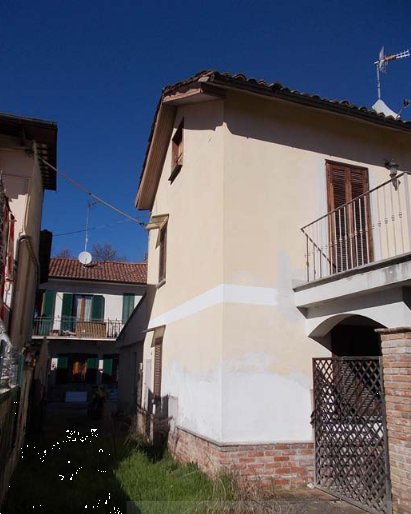 casa indipendente in vendita ad Incisa Scapaccino