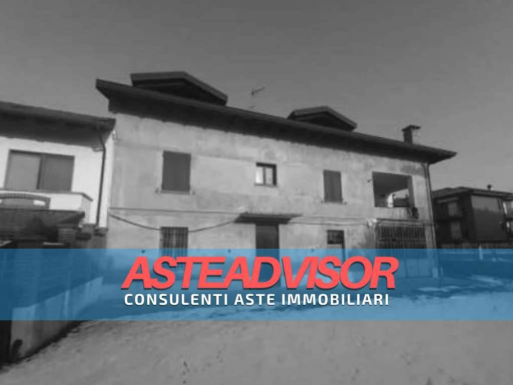 casa indipendente in vendita ad Incisa Scapaccino
