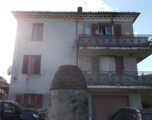 casa indipendente in vendita ad Incisa Scapaccino