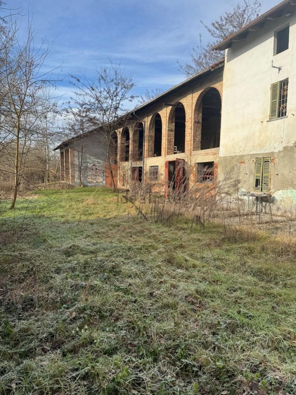 casa indipendente in vendita ad Incisa Scapaccino