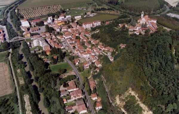 casa indipendente in vendita ad Incisa Scapaccino