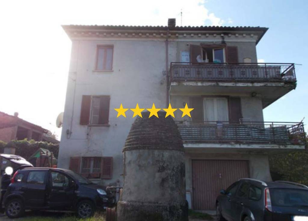 casa indipendente in vendita ad Incisa Scapaccino