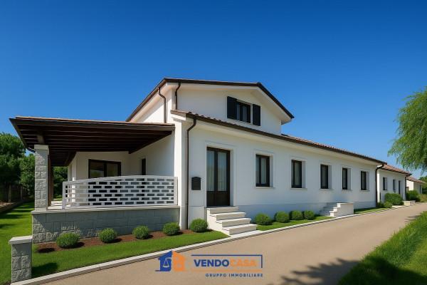 casa indipendente in vendita ad Incisa Scapaccino