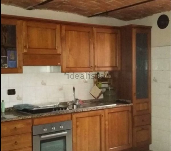 casa indipendente in vendita ad Incisa Scapaccino