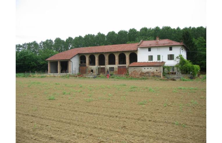 casa indipendente in vendita ad Incisa Scapaccino