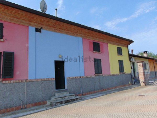 appartamento in vendita ad Incisa Scapaccino