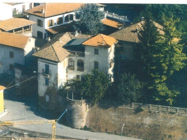 casa indipendente in vendita ad Incisa Scapaccino