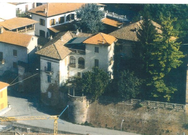 casa indipendente in vendita ad Incisa Scapaccino
