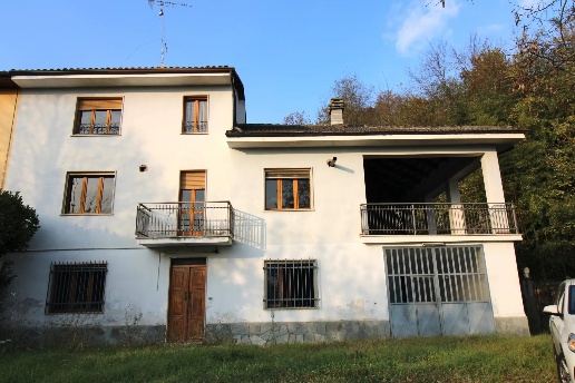 casa indipendente in vendita ad Incisa Scapaccino