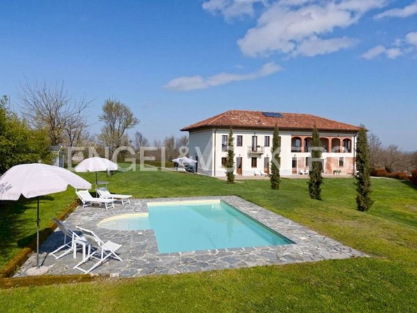 casa indipendente in vendita ad Incisa Scapaccino