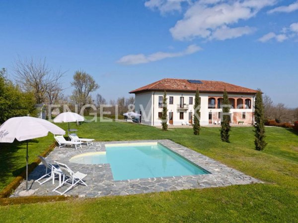 casa indipendente in vendita ad Incisa Scapaccino