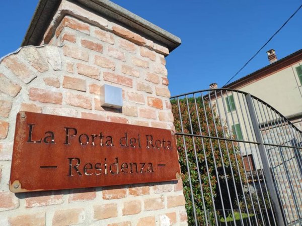 casa indipendente in vendita ad Incisa Scapaccino