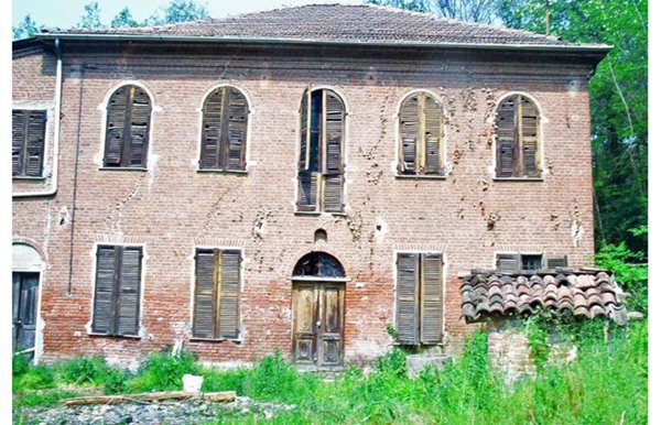 casale in vendita ad Incisa Scapaccino