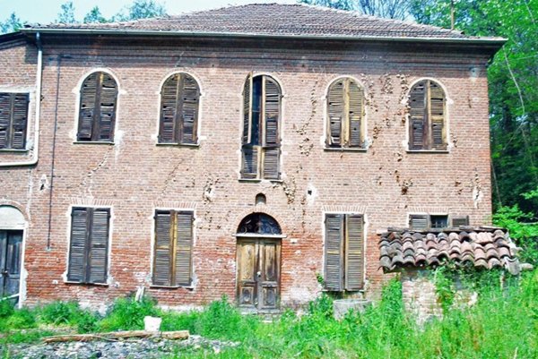 casale in vendita ad Incisa Scapaccino