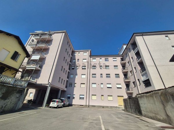 appartamento in vendita ad Incisa Scapaccino in zona Poggio