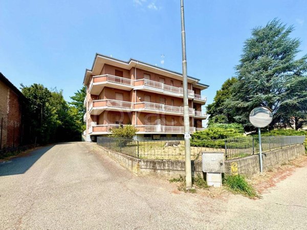 appartamento in vendita ad Incisa Scapaccino in zona Poggio