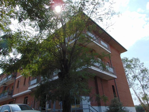 appartamento in vendita ad Incisa Scapaccino in zona Poggio