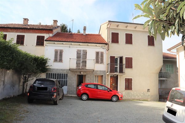 casa indipendente in vendita ad Isola d'Asti