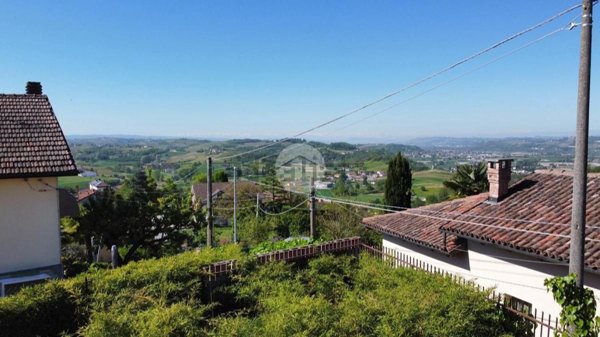 casa indipendente in vendita ad Isola d'Asti in zona Piano